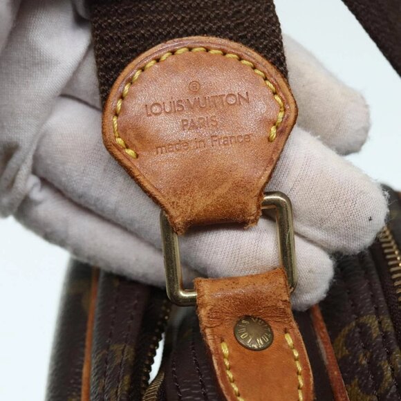 LOUIS VUITTON Monogram Reporter PM Shoulder Bag - Picture 13 of 16